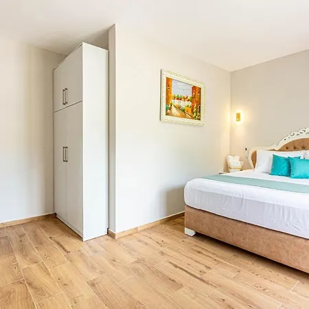 Sea Breeze 23 Llaman - Kitchen, Free Parking - 3 People Apartament Himara